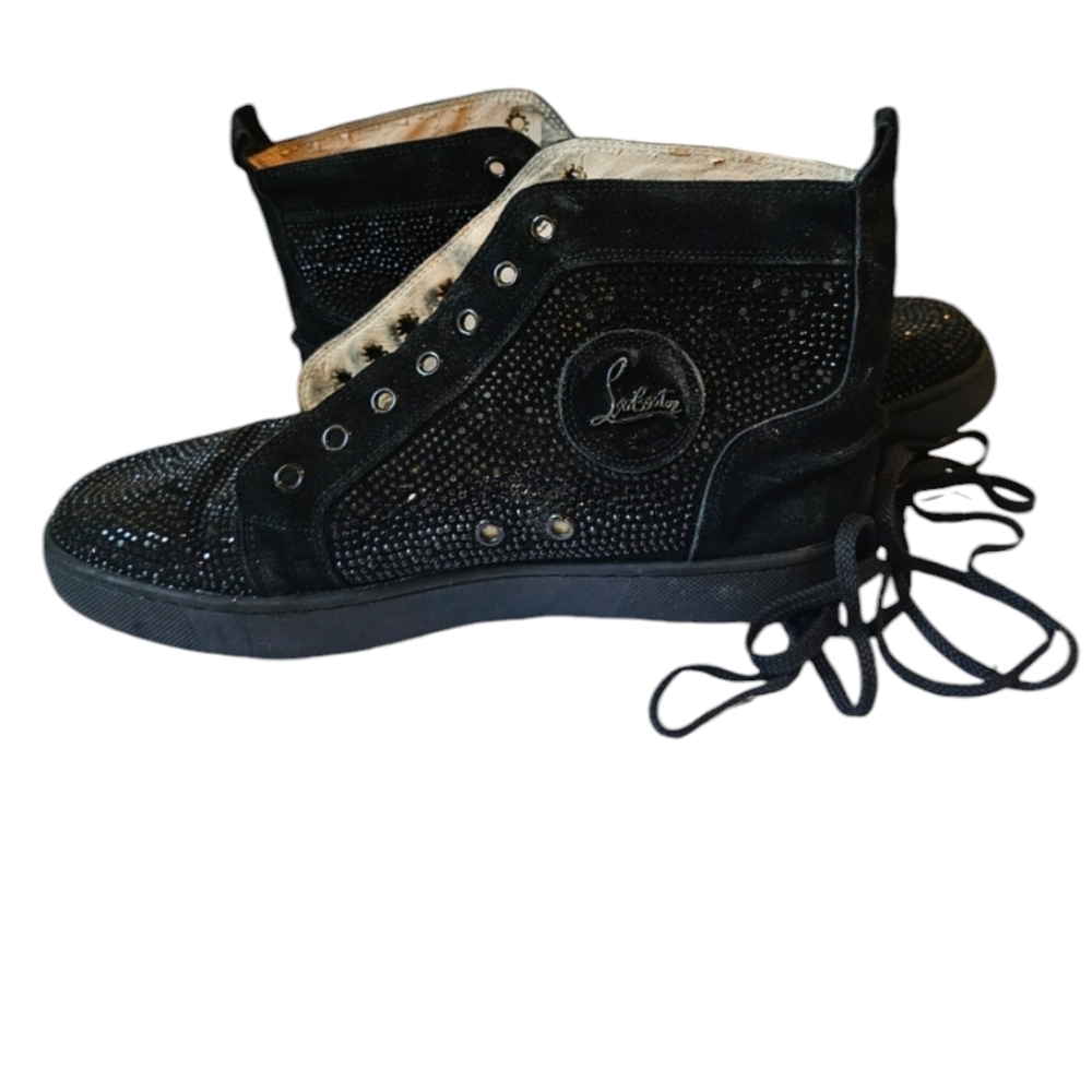 Christian Louboutin - Picture 8 of 9